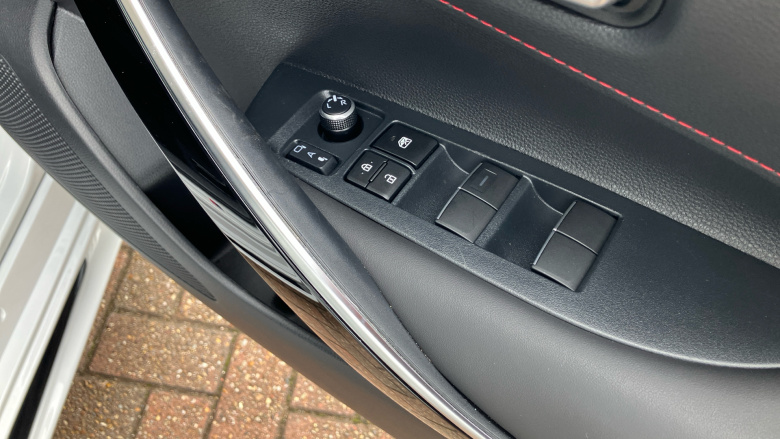 Toyota Corolla 2.0 Hybrid GR Sport 5dr CVT Hybrid Estate